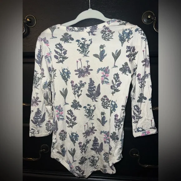 Kate Quinn The Woods Collection Long Sleeve Onesie - Picture 5 of 5